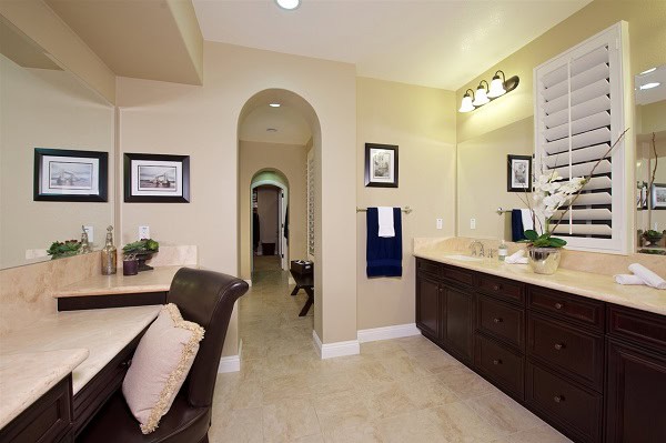 Rancho Sante Fe Master Bathroom, Crosby Estates Plan 2 Villa, Berkshire Hathaway,