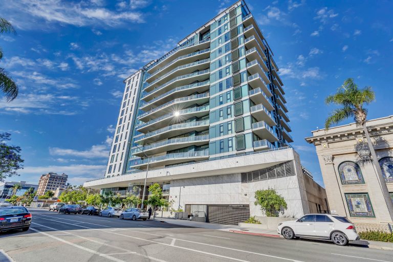 PRIVATE TOUR The Park, Bankers Hill San Diego Premier